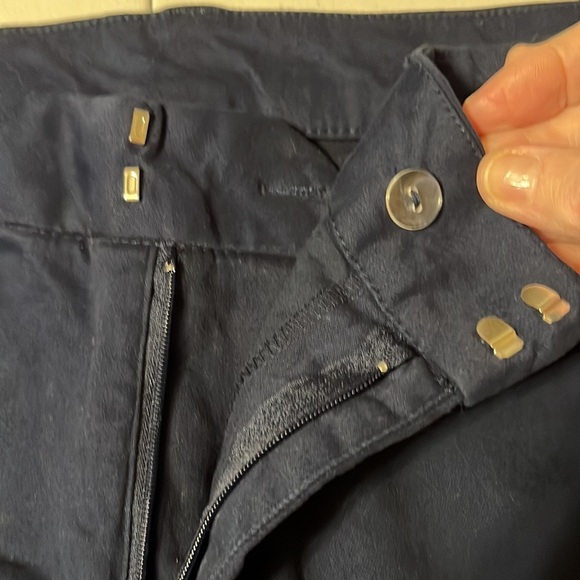 Kut navy blue pants. NWT. Sz 8 - Picture 4 of 8
